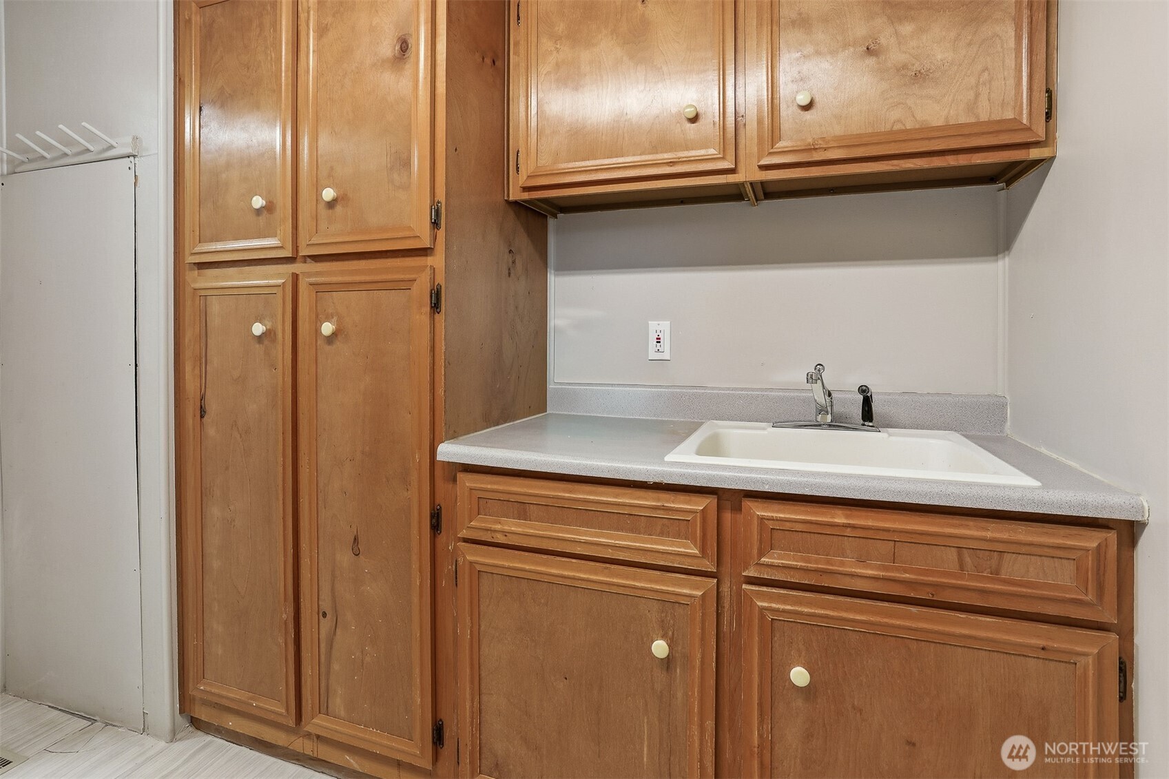 23728 Vista View Avenue Bothell, WA 98021 - Photo 28 of 40 a utility room with cabinets
