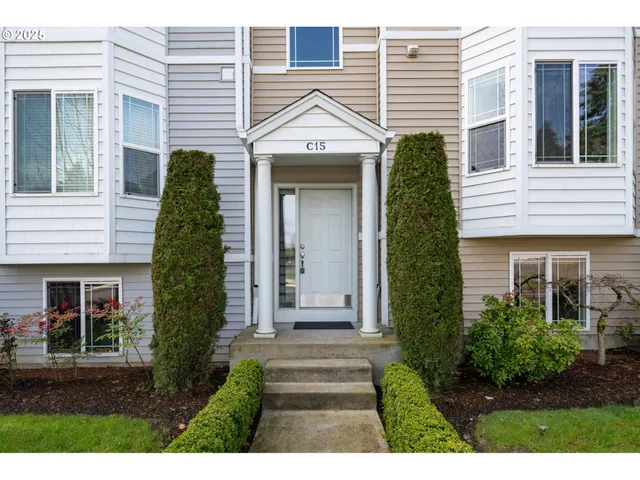 $379,900 | 5700 Northeast 82nd Avenue, Vancouver, WA 98662