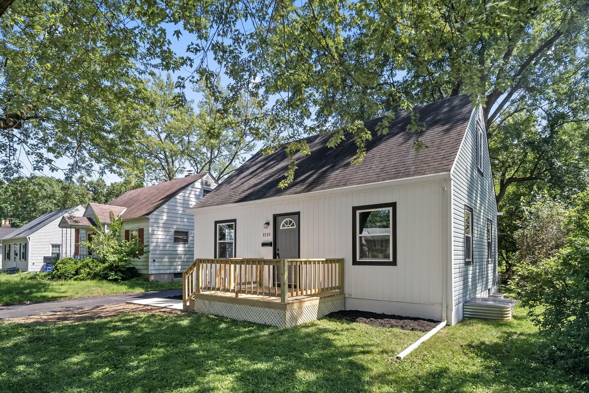 1319 Northridge Road Columbus, OH 43224 - Photo 10 of 66 10-web-or-mls-DSC05325