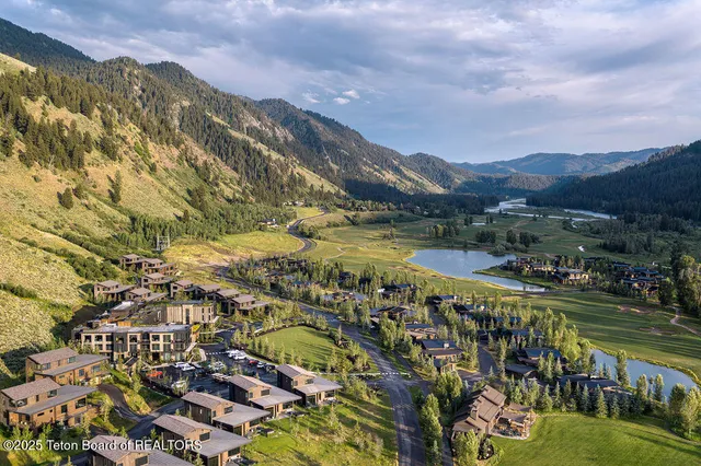 $2,795,000 | 14195 Weiskopf Way, Unit 324, Jackson, WY 83001