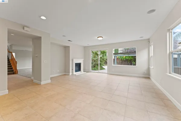 $589,888 | 204 Daylilly Lane, Patterson, CA 95363
