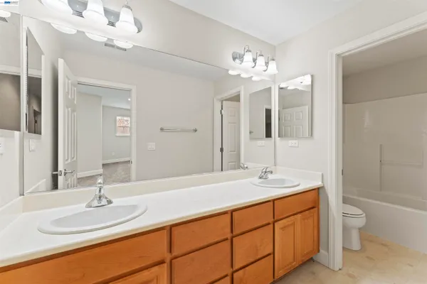 $589,888 | 204 Daylilly Lane, Patterson, CA 95363