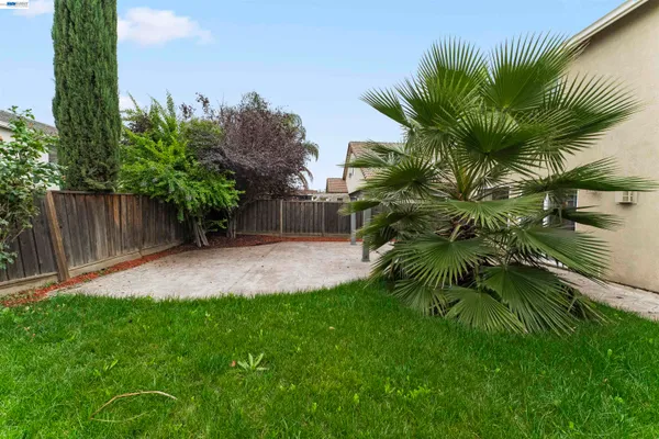 $589,888 | 204 Daylilly Lane, Patterson, CA 95363