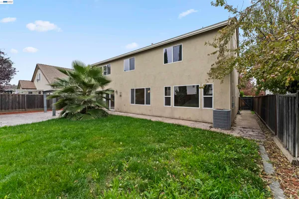 $589,888 | 204 Daylilly Lane, Patterson, CA 95363