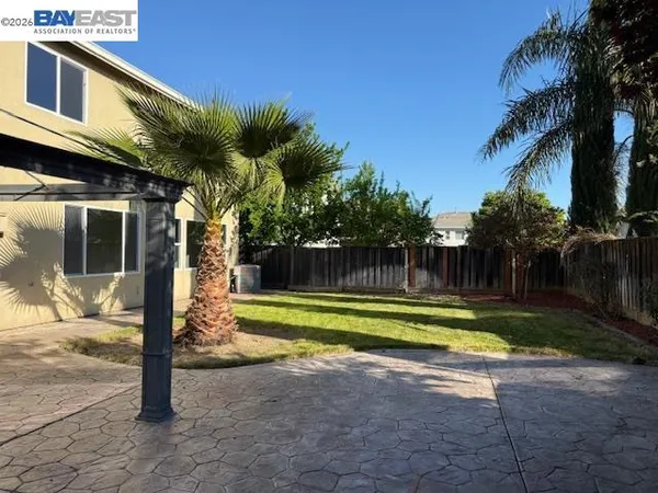 $589,888 | 204 Daylilly Lane, Patterson, CA 95363