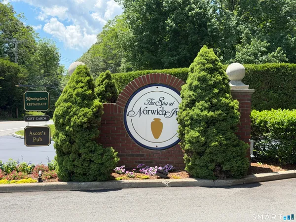 $214,000 | 213 Old Pond Lane, Unit 213, Norwich, CT 06360