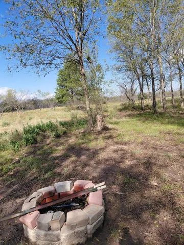 a view of yard with mountain view