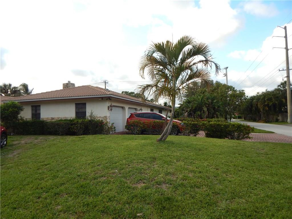 901 Southwest 19th Street Boca Raton, FL 33486 - Photo 2 of 3 Photo 2