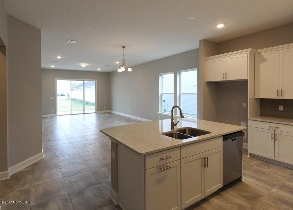 16193 Tisons Bluff Road Jacksonville, FL 32218 - Photo 4 of 8 YB431 Williford Kitchen Cafe Family Room