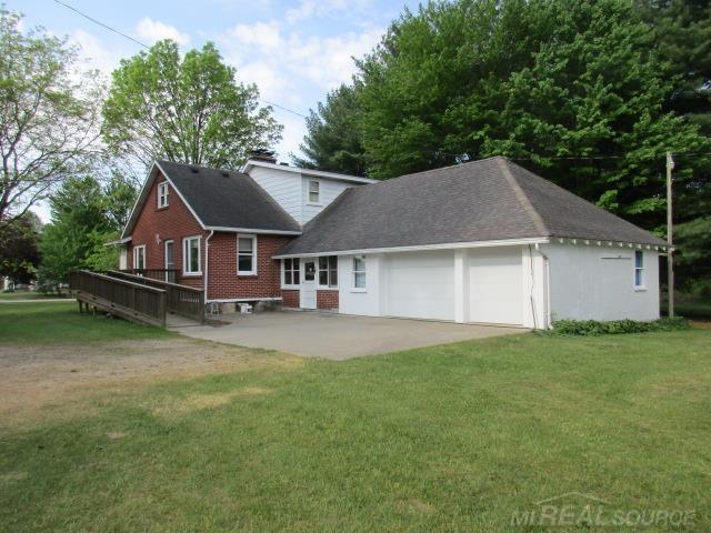 3155 Applegate Road Applegate, MI 48401 - Photo 7 of 36 50042926-6.JPG