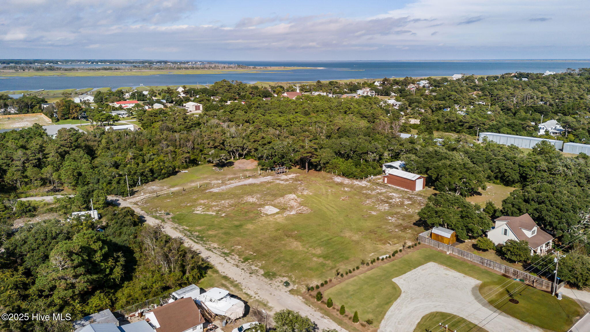 177 Huntley Road Harkers Island, NC 28531 - Photo 10 of 26 Beautiful Area