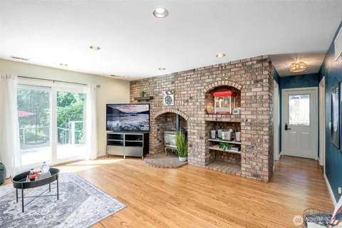 $725,000 | 7304 135th St Court East, Puyallup, WA 98373