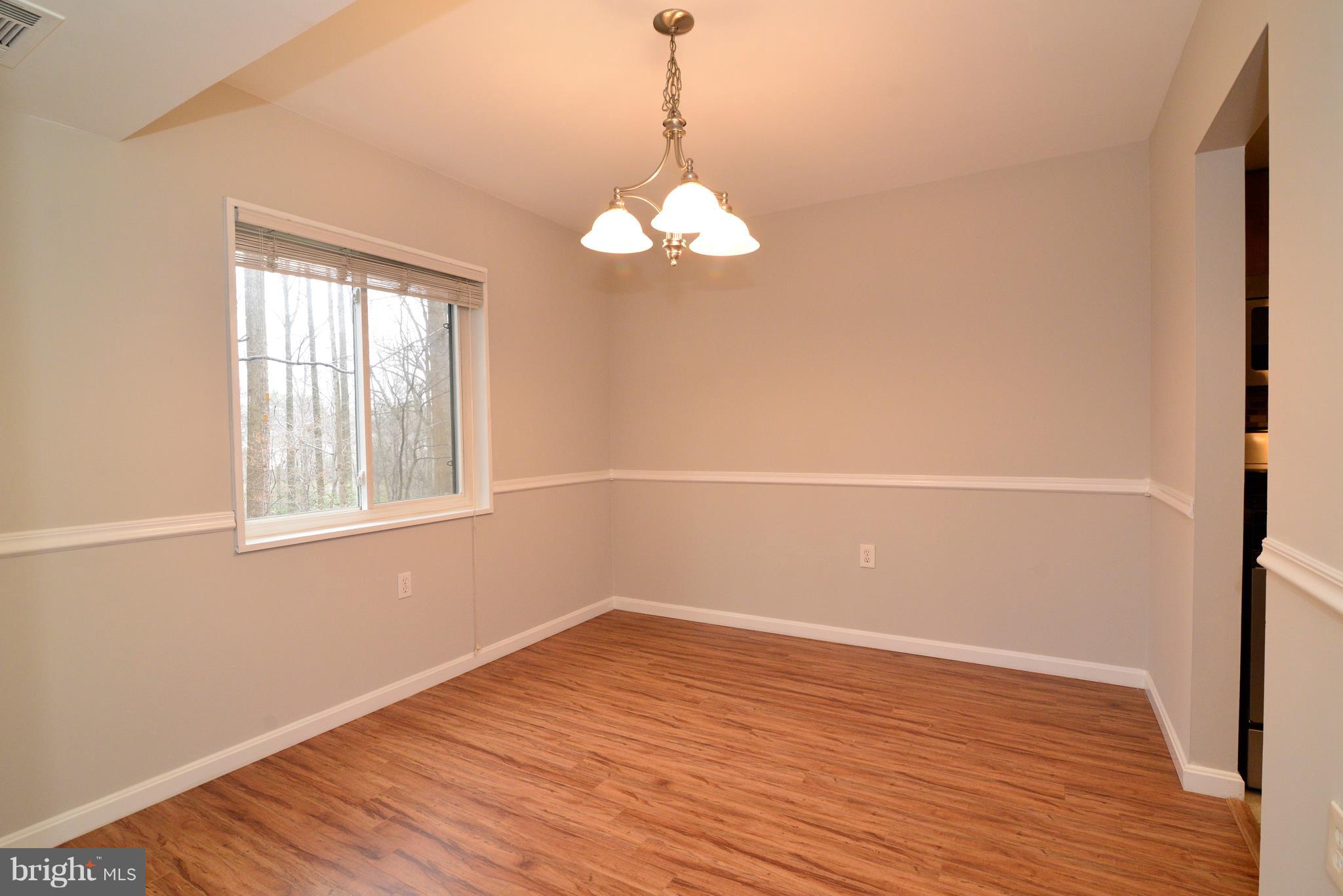 1556 Northgate Square, Unit 11B Reston, VA 20190 - Photo 14 of 30 Dining Room