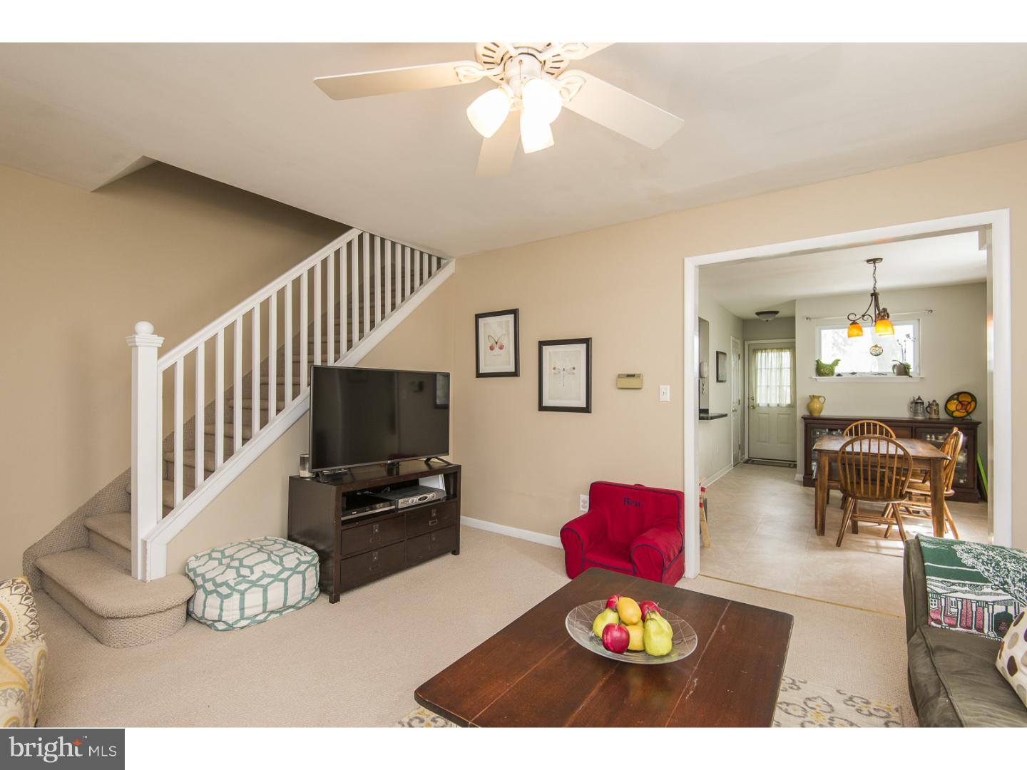 211 Valley View Road Media, PA 19063 - Photo 7 of 24 Living Room