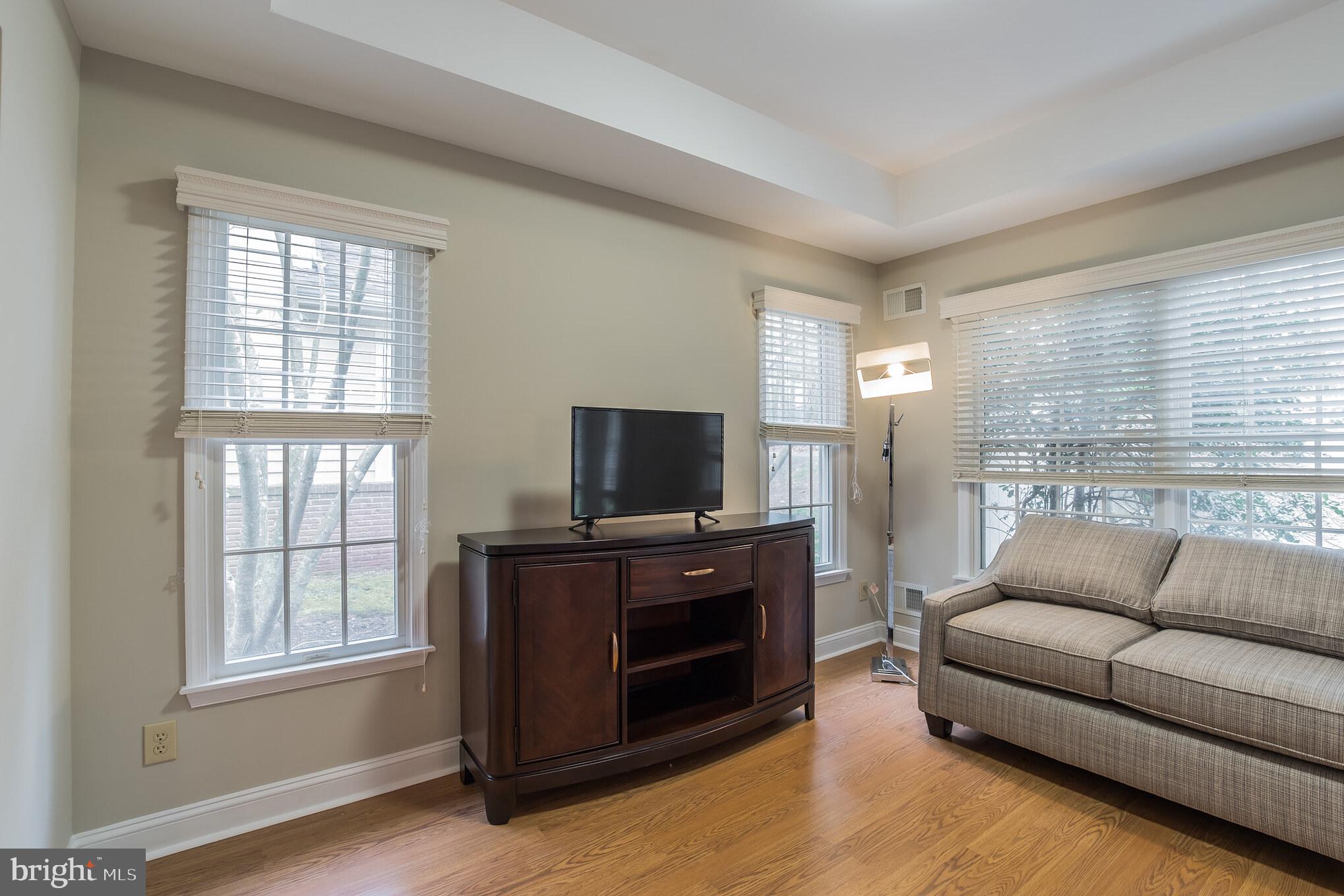 41 Hedge Row Road Princeton, NJ 08540 - Photo 11 of 29 Family Room
