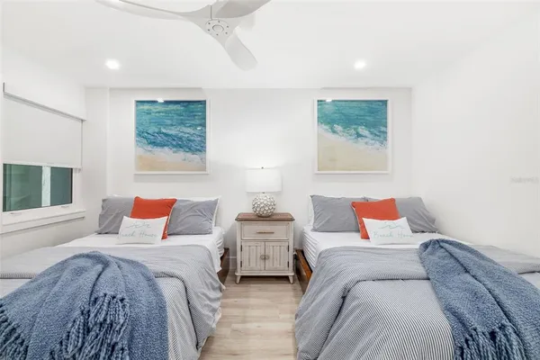 $1,350,000 | 19 Whispering Sands Drive, Unit 302, Sarasota, FL 34242