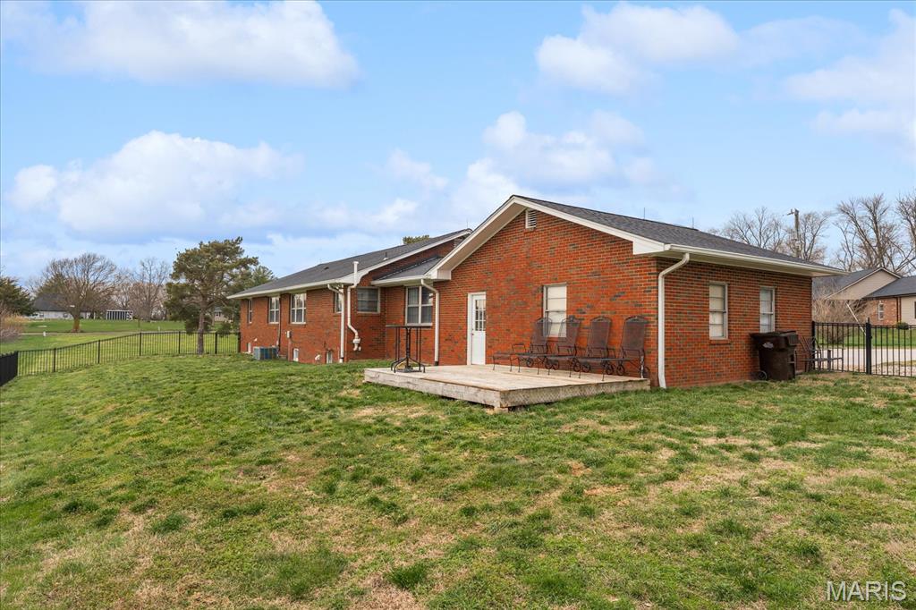 2712 Vulliet Road Highland, IL 62249 - Photo 46 of 52