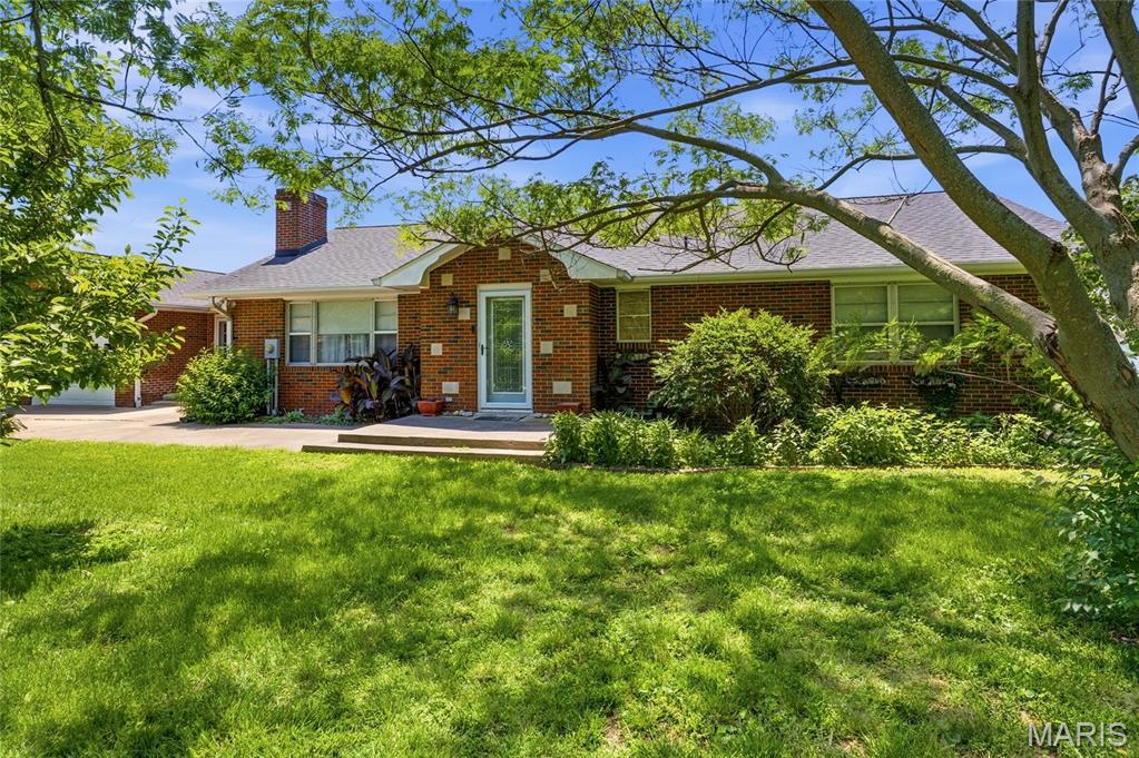 2712 Vulliet Road Highland, IL 62249 - Photo 6 of 48