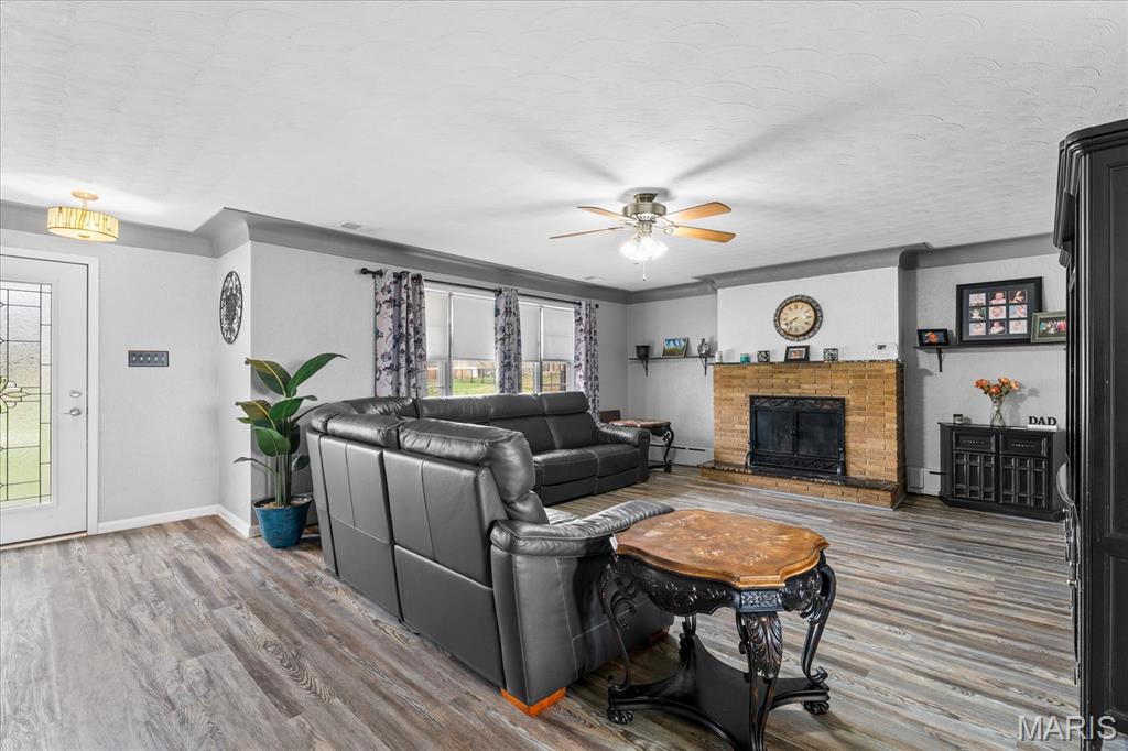 2712 Vulliet Road Highland, IL 62249 - Photo 9 of 48