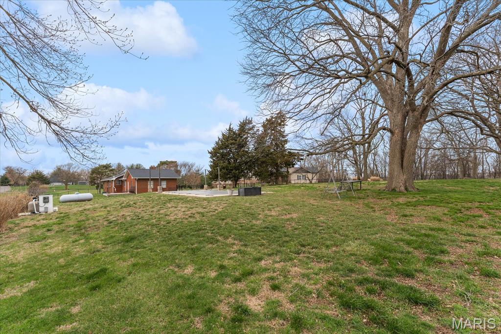 2712 Vulliet Road Highland, IL 62249 - Photo 10 of 52