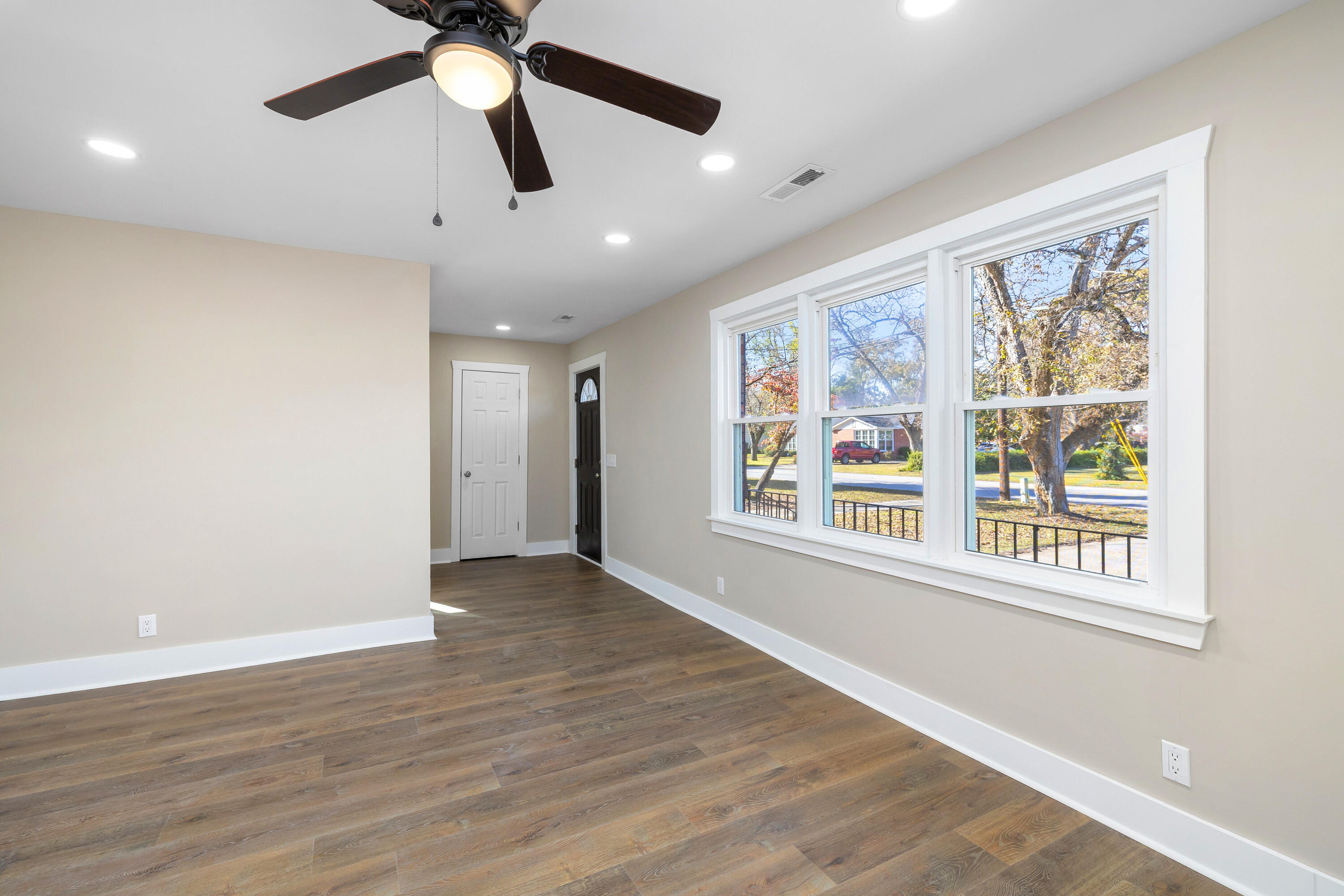 402 Adams Avenue Sumter, SC 29150 - Photo 14 of 38