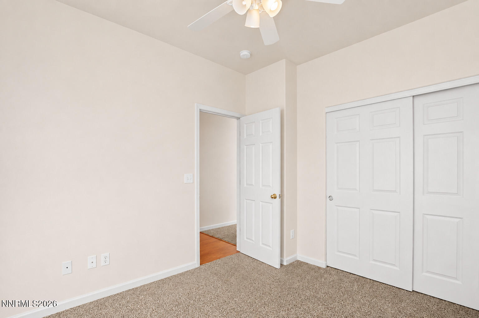 2204 Big Trail Circle Reno, NV 89521 - Photo 6 of 37 06-EJ8A1324