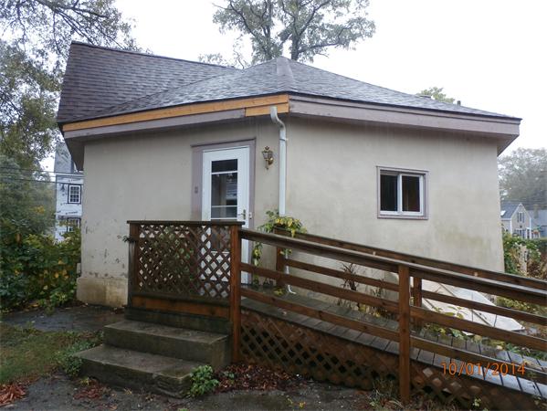 11 Fearing Hill Road Wareham, MA 02571 - Photo 3 of 8 Gallery Image 3