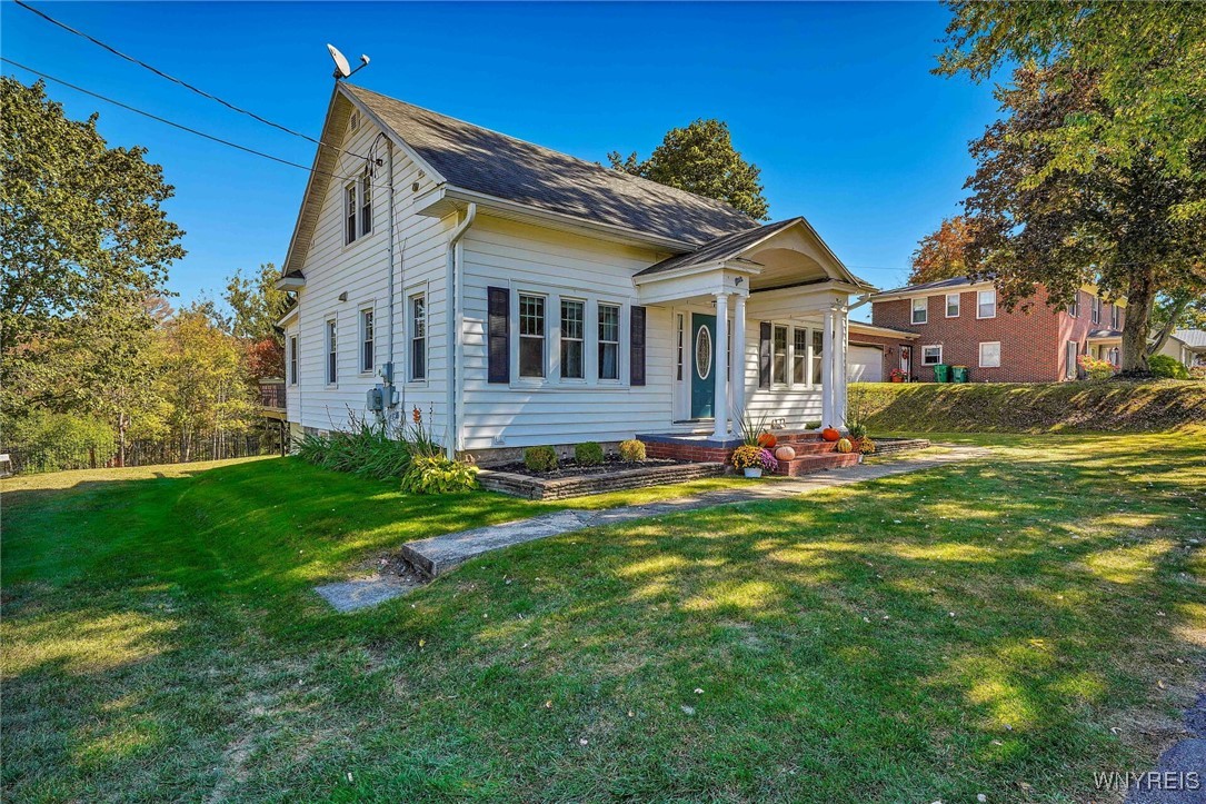 164 Capitol Heights Holland, NY 14080 - Photo 3 of 38