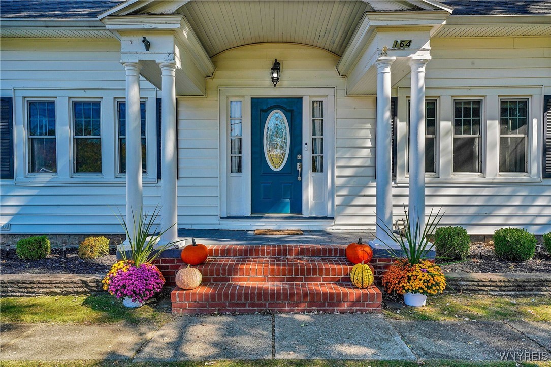 164 Capitol Heights Holland, NY 14080 - Photo 7 of 38