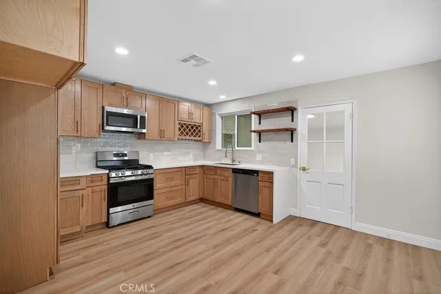 $1,100,000 | 4392 Elm Avenue, Long Beach, CA 90807