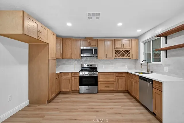 $1,100,000 | 4392 Elm Avenue, Long Beach, CA 90807