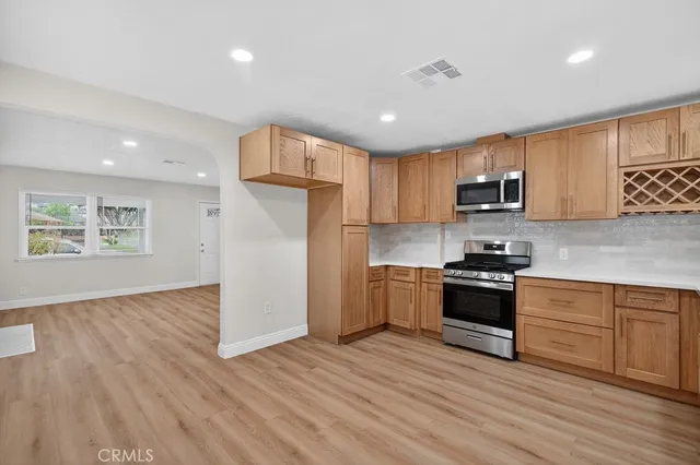 $1,100,000 | 4392 Elm Avenue, Long Beach, CA 90807