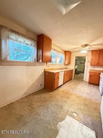 $215,000 | 1424 Everett Avenue, Maryville, TN 37804