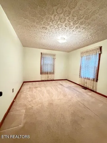 $215,000 | 1424 Everett Avenue, Maryville, TN 37804