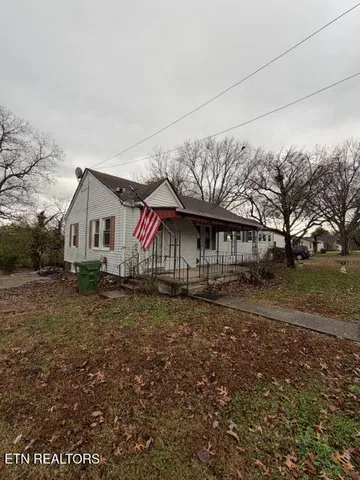 $215,000 | 1424 Everett Avenue, Maryville, TN 37804