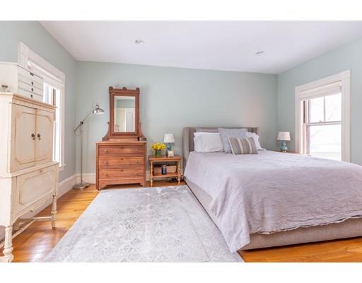 14 Warwick Road Melrose, MA 02176 - Photo 11 of 18 Gallery Image 11