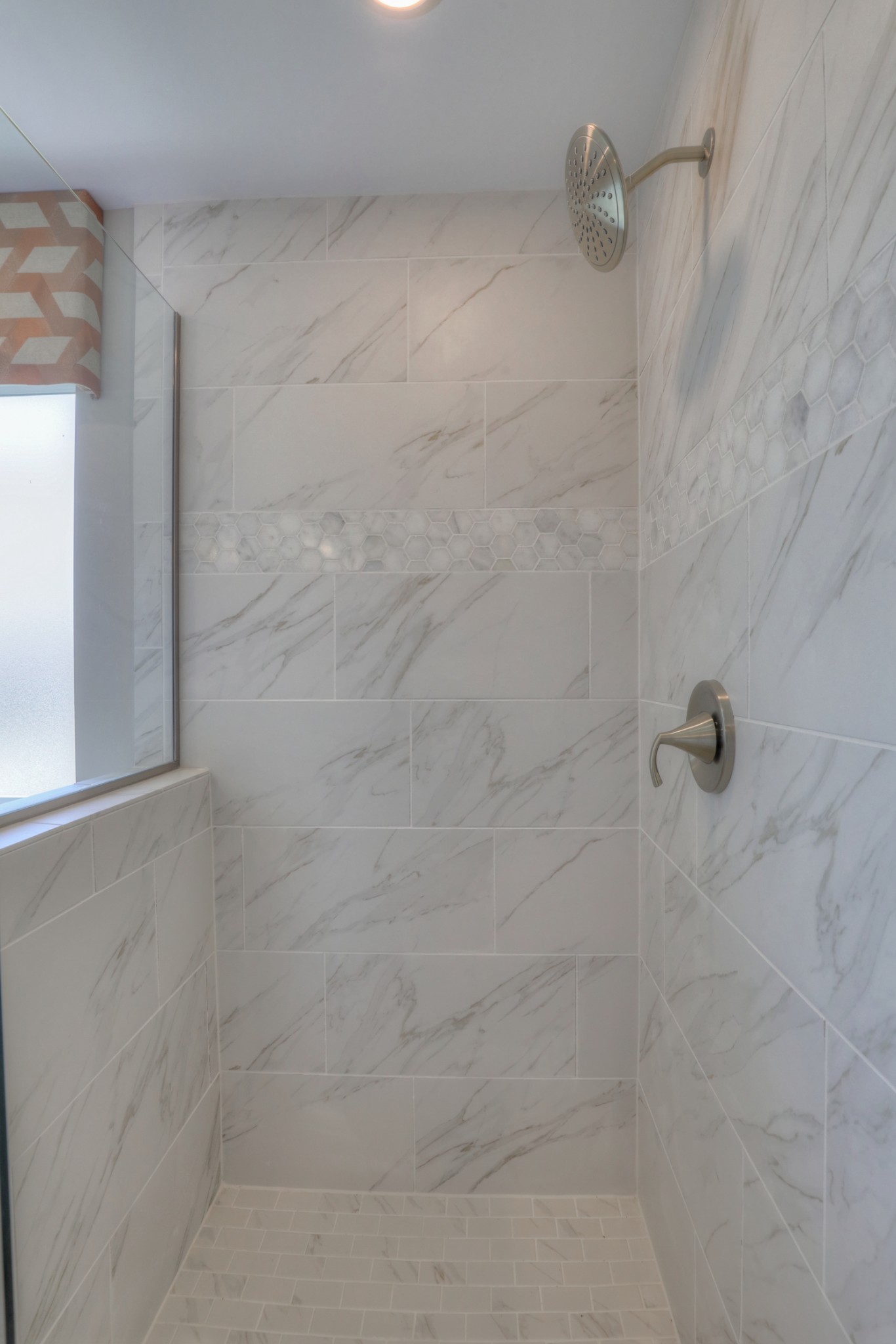 664 Castle Road Mount Juliet, TN 37122 - Photo 28 of 50 a close view of a bathroom shower