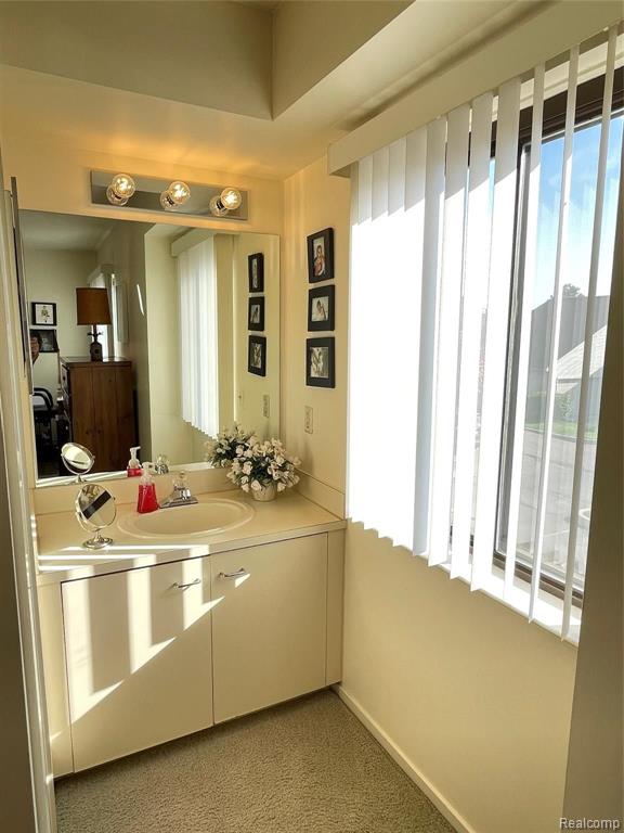 680 Highgate Mews, Unit 73 Rochester Hills, MI 48307 - Photo 28 of 43