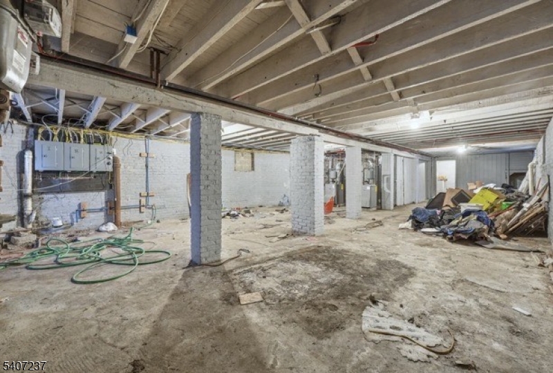 747 South 10th Street Newark, NJ 07108 - Photo 27 of 30