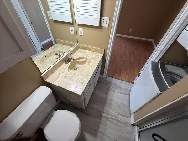 $975 | 2301 Basil Drive, Unit F301, Arlington, TX 76006