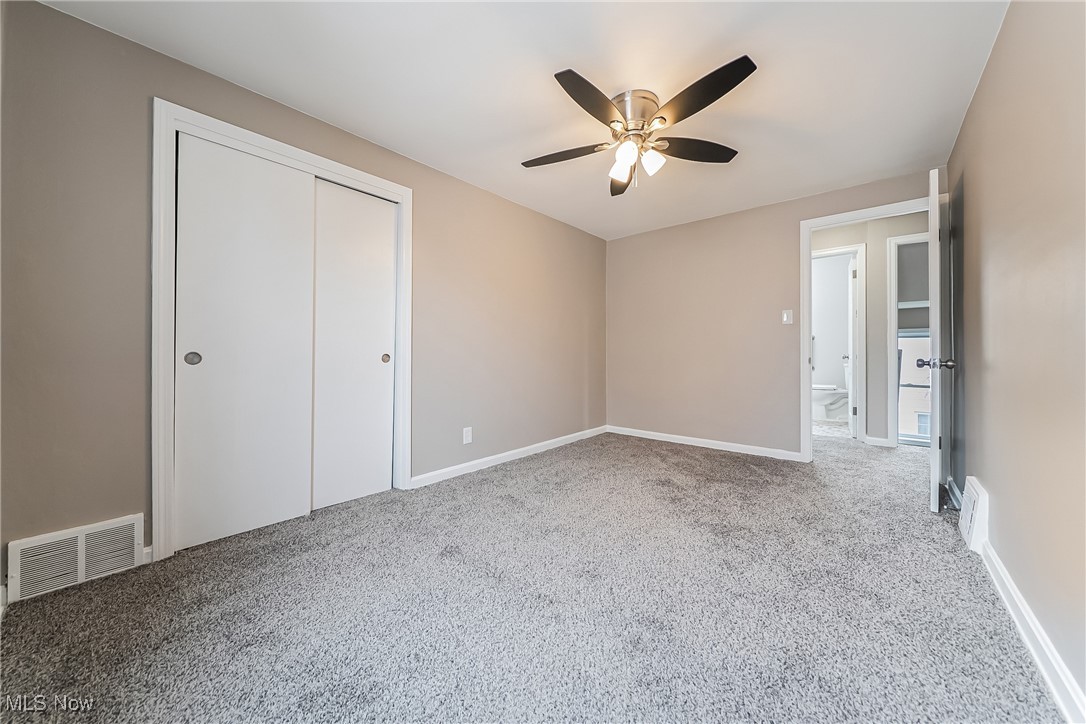 1275 Gordon Road Lyndhurst, OH 44124 - Photo 24 of 41