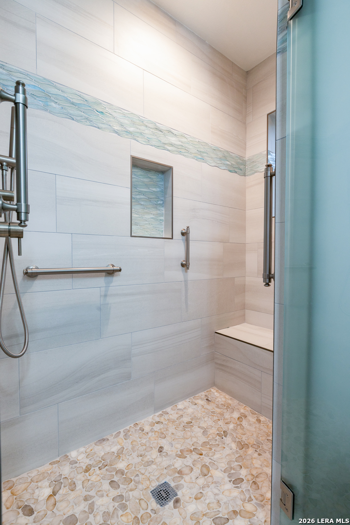 525 Windmill Drive Bandera, TX 78003 - Photo 25 of 28 a bathroom with a shower