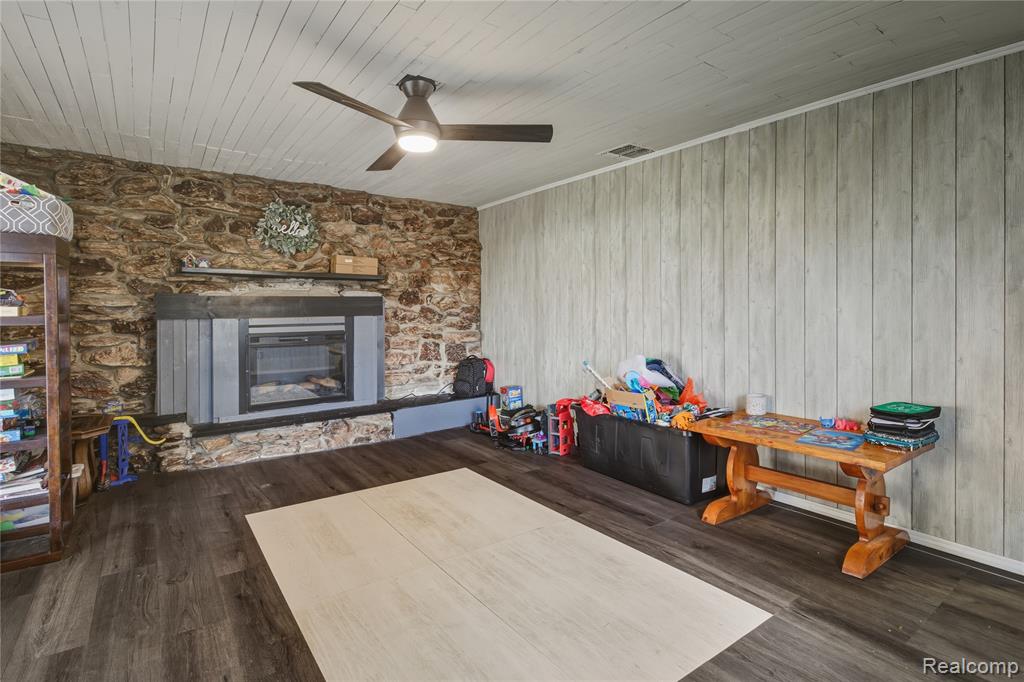 11033 Carr Road Davison, MI 48423 - Photo 17 of 37