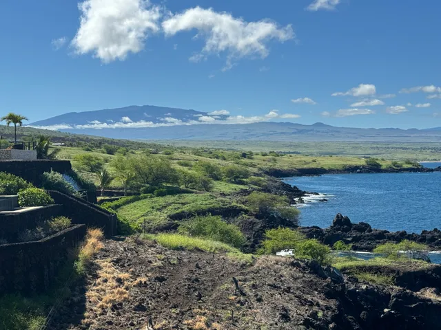 a view of an ocean beach