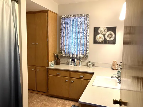 $199,900 | 1304 South State Street, Fairmont, MN 56031