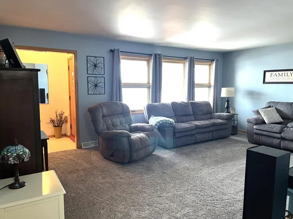 $199,900 | 1304 South State Street, Fairmont, MN 56031