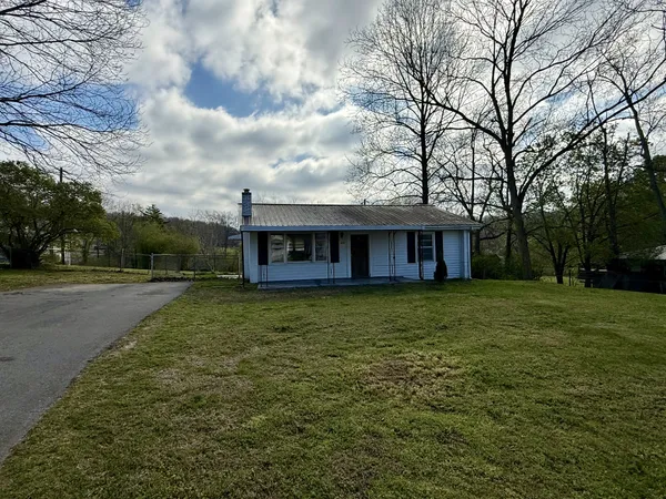 $1,650 | 103 North Poole Street, Ashland City, TN 37015