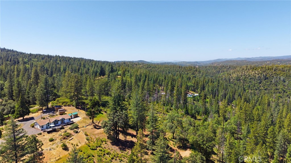 21552 Sprague Road West Groveland, CA 95321 - Photo 28 of 36 a view of a city with lush green forest
