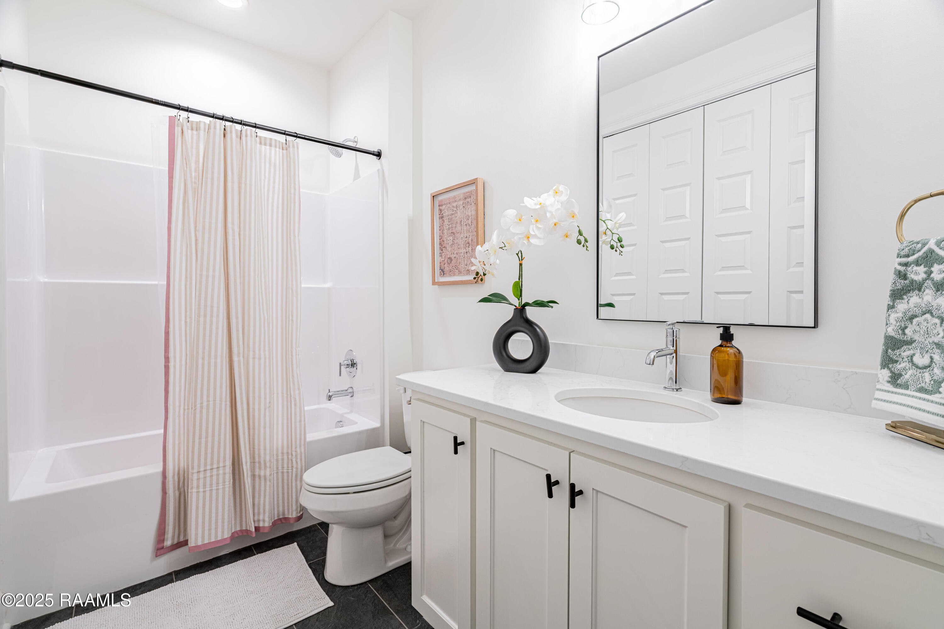 1510 Kaliste Saloom Road, Unit 404 Lafayette, LA 70508 - Photo 18 of 35 SH_03994-HDR