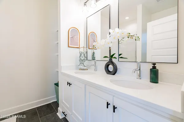 $4,000 | 1510 Kaliste Saloom Road, Unit 404, Lafayette, LA 70508